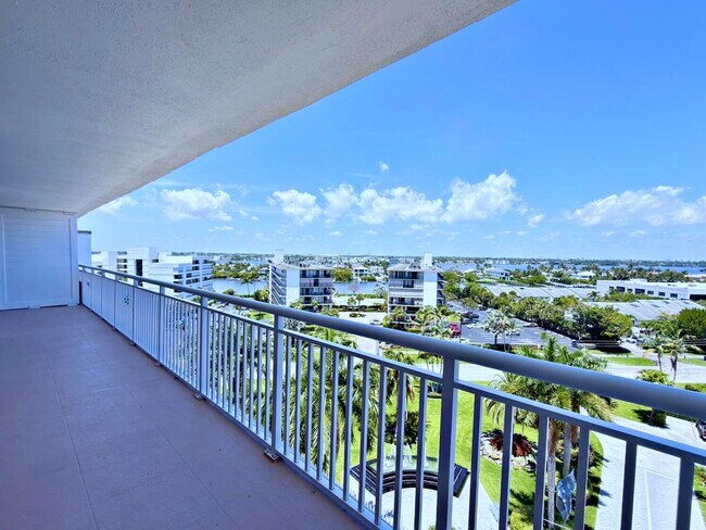 Building Photo - 3546 S Ocean Blvd
