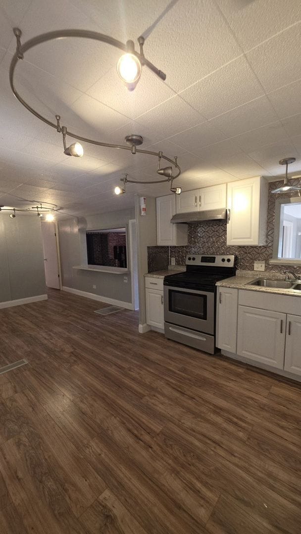 Building Photo - Quaint 3 Bedroom, one and a half bath home close to downtown St Augustine off SR 16