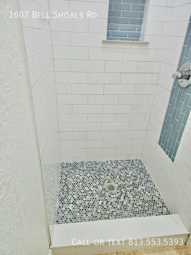 Building Photo - 1607 Bell Shoals Rd