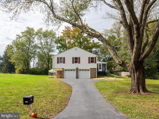 Building Photo - 1105 Waterloo Rd