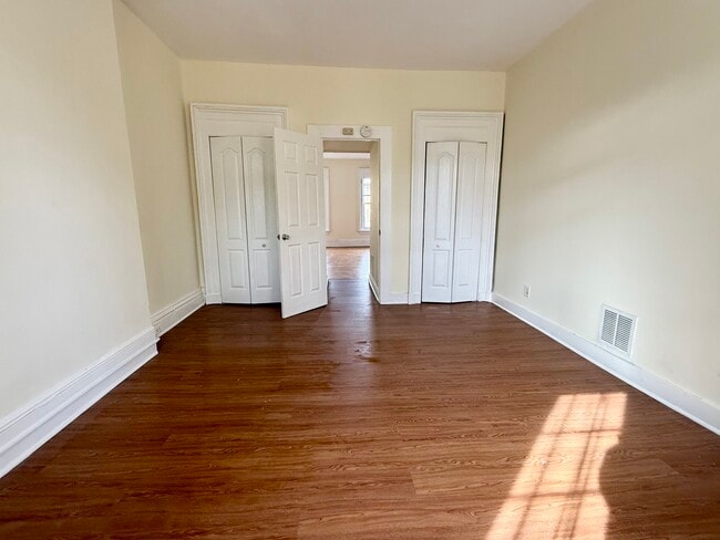 Building Photo - 545 Orange St