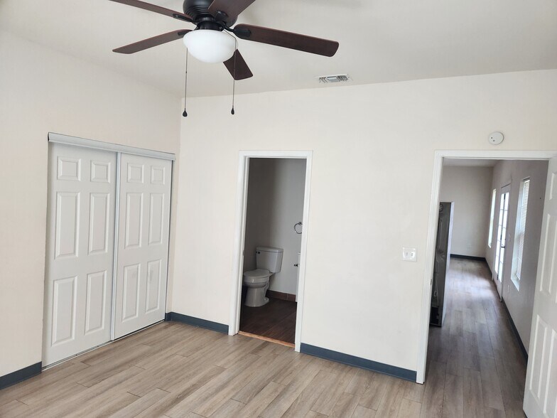 Building Photo - 22806 Shady Forest Dr