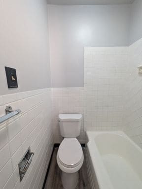 Building Photo - Newly Updated 3 bedroom in Carrick! Section 8 is considered