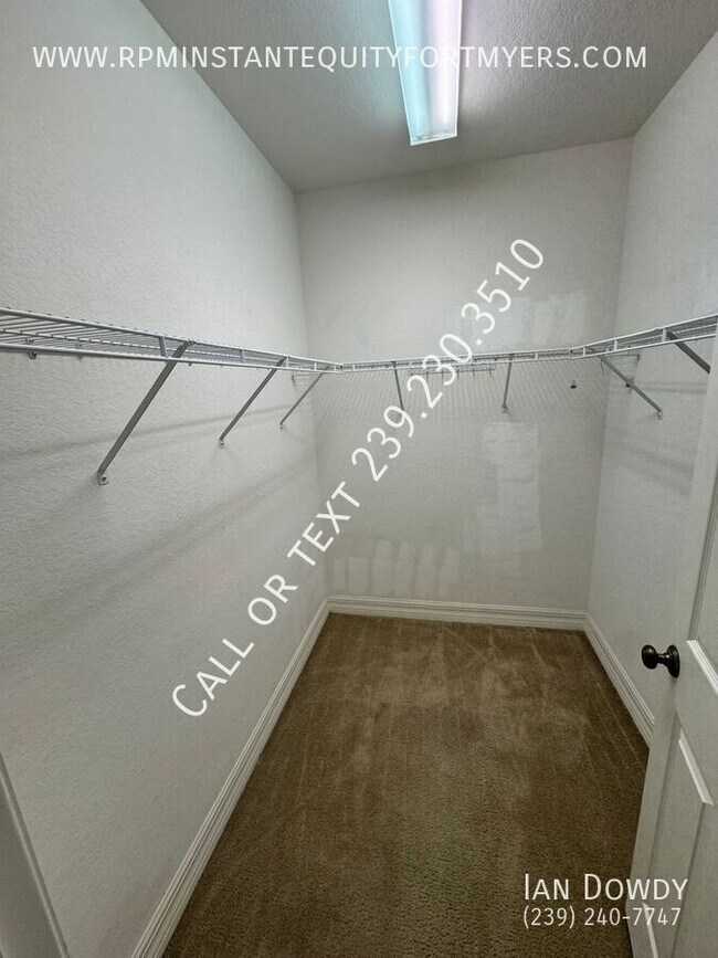 Building Photo - 9837 Catena Way
