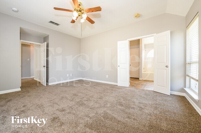 Building Photo - 4909 Lodgepole Ln