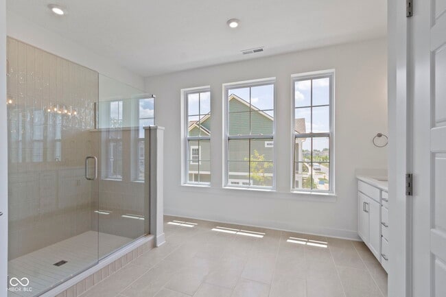Building Photo - 549 Gilder Dr