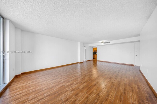 Building Photo - 2841 NE 163rd St