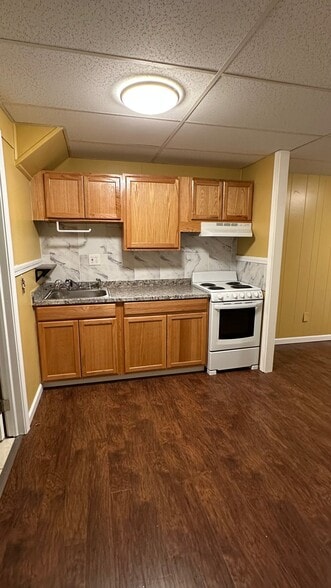 Building Photo - 229 CT-163