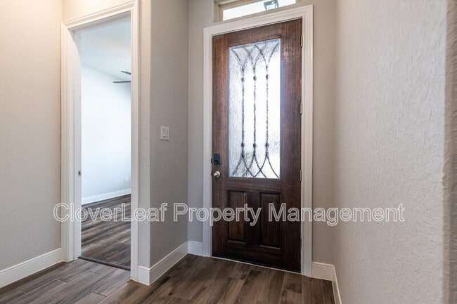 Building Photo - 3159 Daisy Meadow