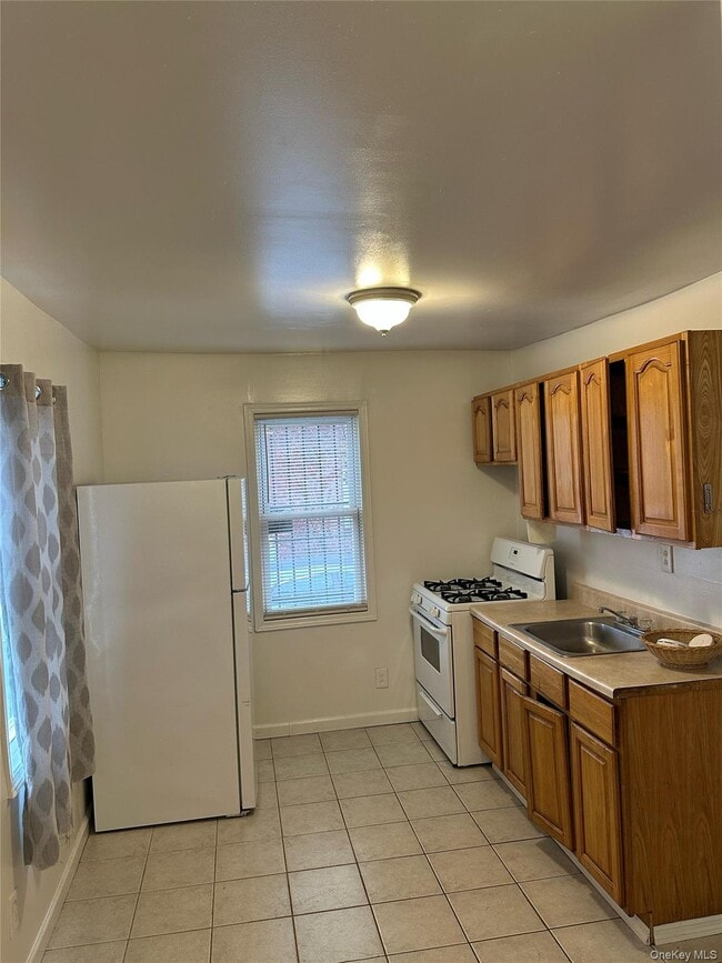 Building Photo - 107-09 156th St