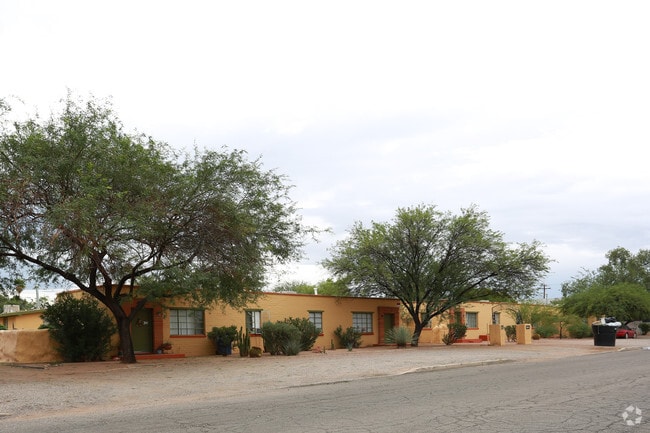 Building Photo - Tumbleweed Apartments