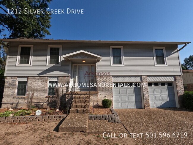 Building Photo - 1212 Silver Creek Dr