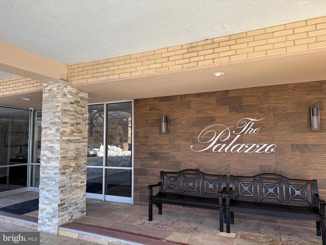 Building Photo - 5353 Columbia Pike