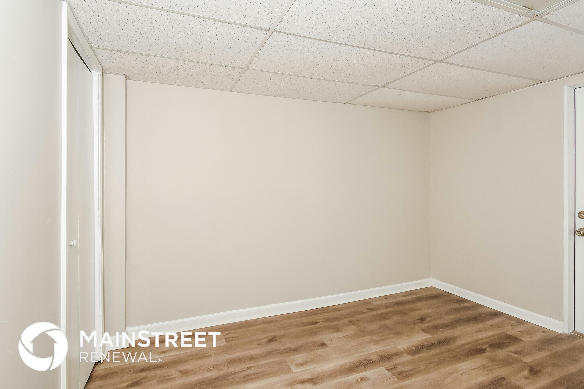 Building Photo - 598 Oakside Dr SW