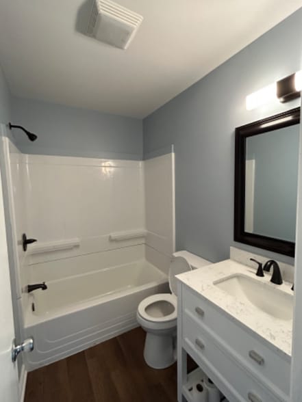 Building Photo - 138 Lester Ave