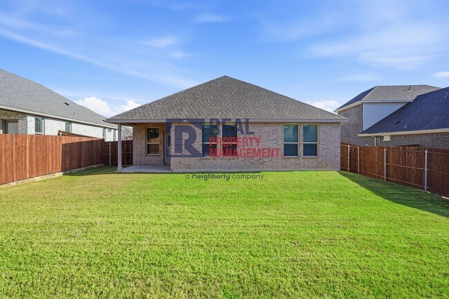 Building Photo - Inviting 4-Bedroom Layout with Flexible Living Areas