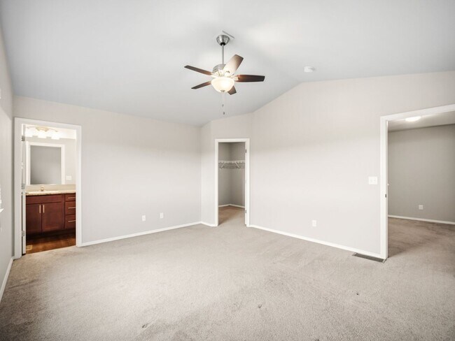 Building Photo - Charming North Spokane Home in a Quiet Neighborhood ? Limited-Time Move-In Special: Half Off Your...