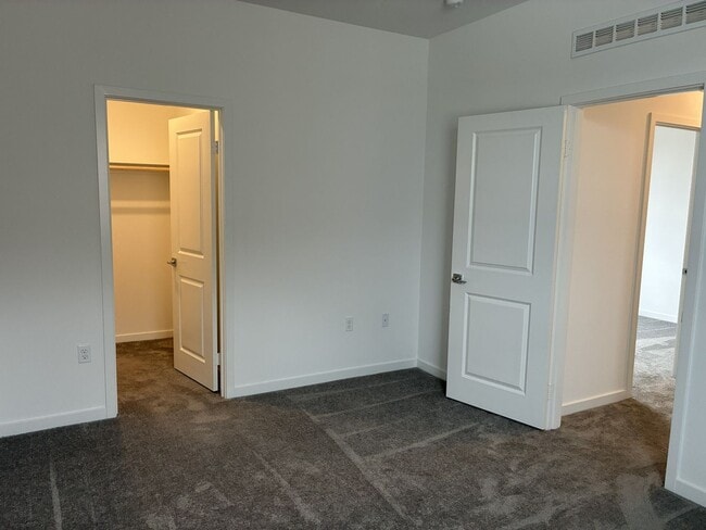 Building Photo - 10934 Orange Blossom Rd