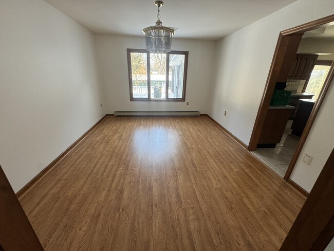 Building Photo - 651 Aldrich Rd