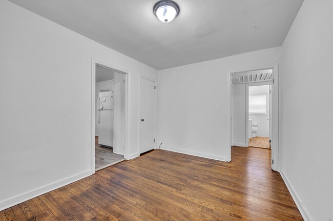 Building Photo - 1725 Mims St SW