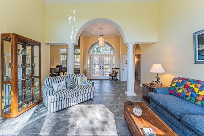 Building Photo - Sea Pines Golf Club Rental
