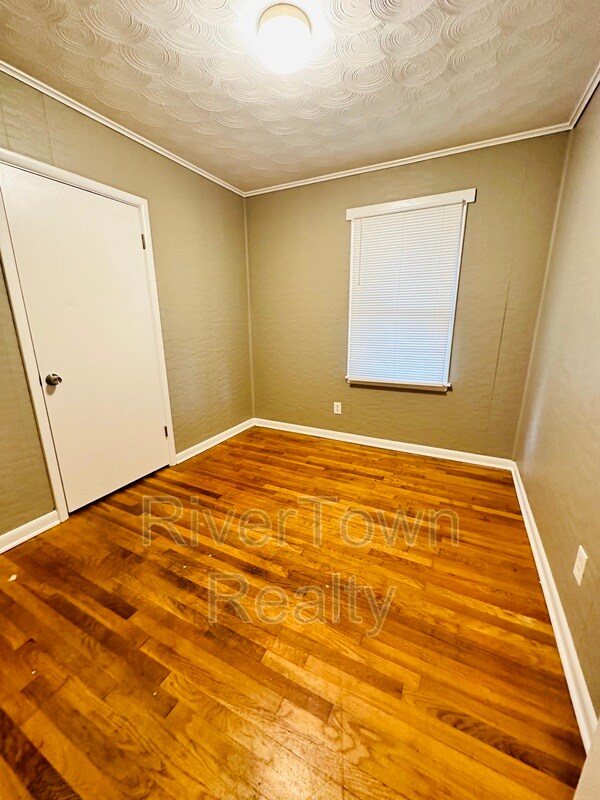 Building Photo - 3954 Comanche Rd