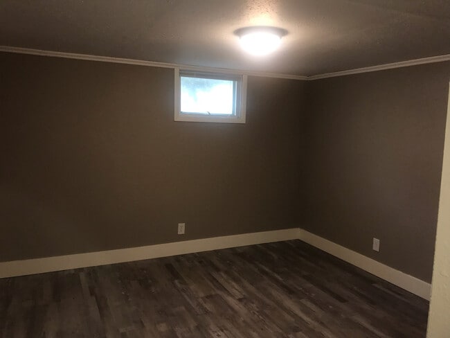 Building Photo - Gorgeous 3 bedroom, 2 bath home in great n...