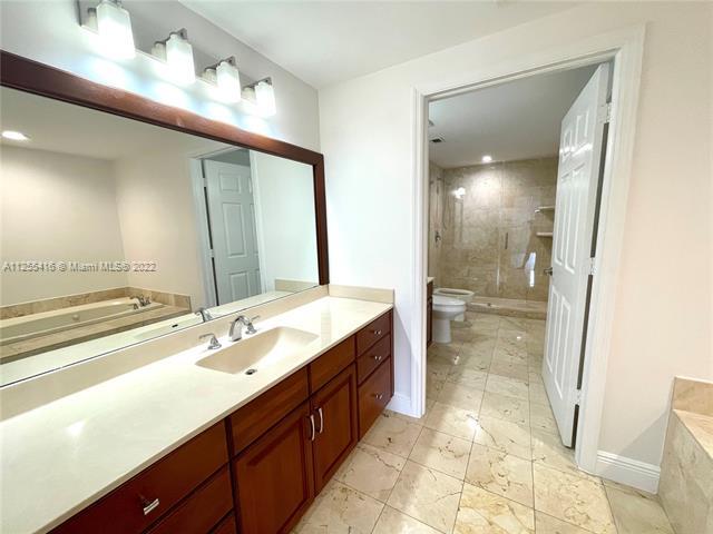 Building Photo - 6206 Paradise Point Dr