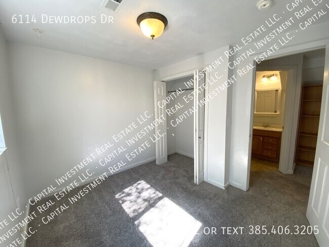 Building Photo - 6114 Dewdrops Dr