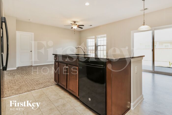 Building Photo - 3819 Sourwood Ct