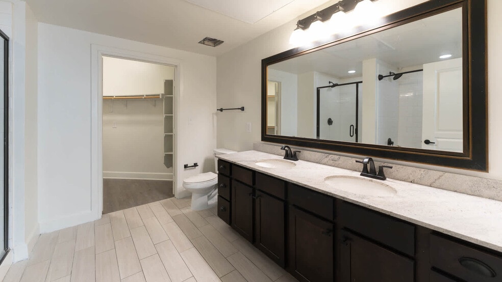 Bathroom - Union at Carrollton Square