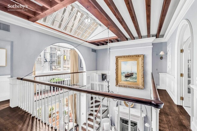 Building Photo - 183-185 W 4th St