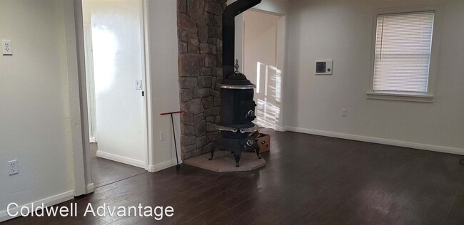 Building Photo - 1 br, 1 bath House - 57 N 200 W