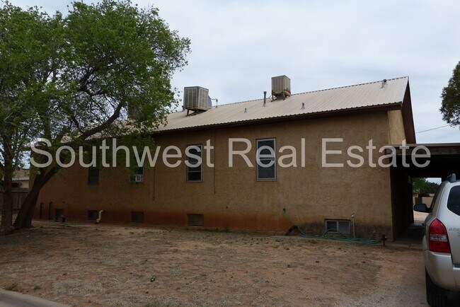 Primary Photo - 120 Navajo Road