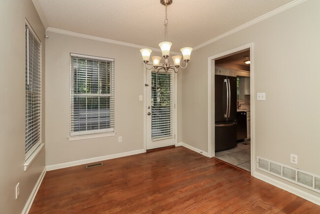 Building Photo - 236 Amy Blvd