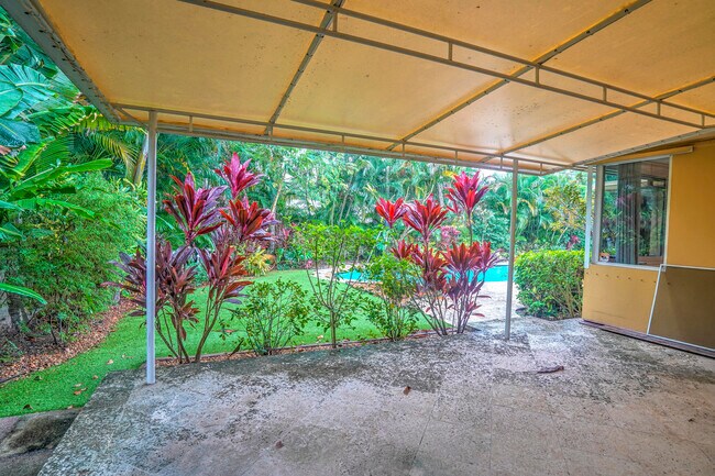 Building Photo - 216 32nd St