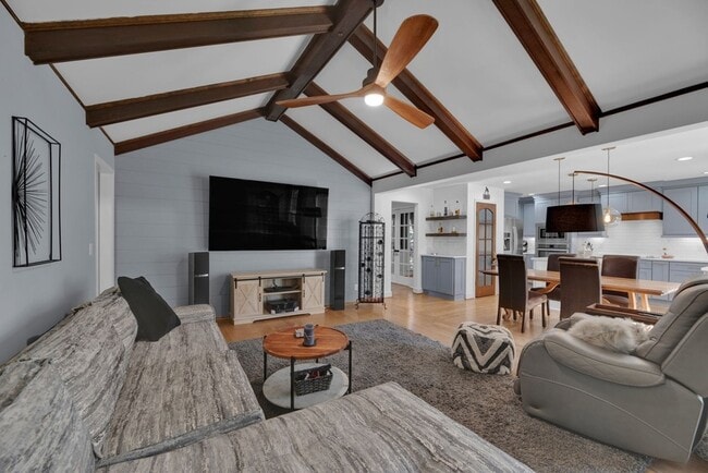 Building Photo - 6112 Frontier Ct