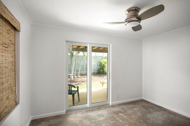 Building Photo - 1 Bedroom 1 Bathroom Apartment No Pets