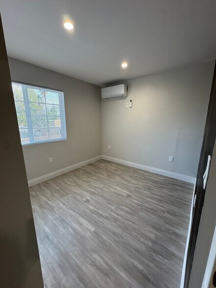 Building Photo - 756 Harps St