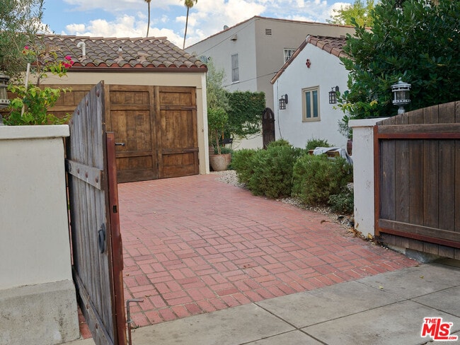 Building Photo - 1730 Monterey Rd