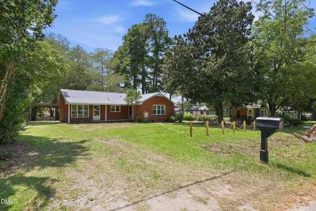 Building Photo - 1305 Erwin Rd
