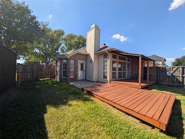 Building Photo - 6000 Arlington Dr