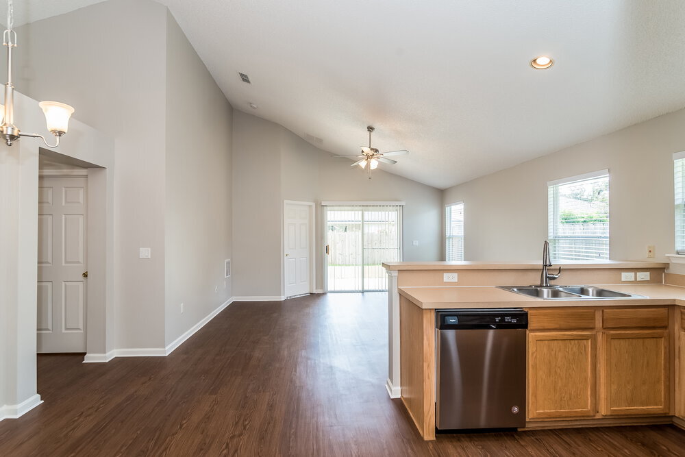 Building Photo - 699 Bellshire Dr