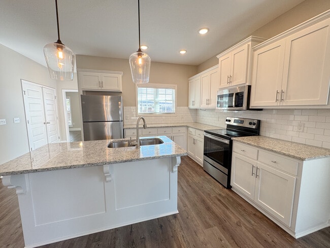 Building Photo - 35 Grove Cir