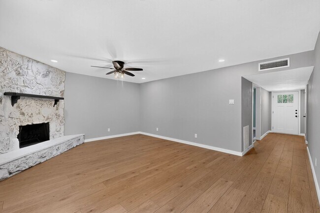 Building Photo - Plano Gem Ready To Be Your Home