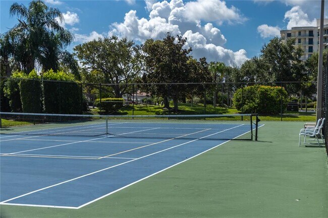 Building Photo - 700 Island Way