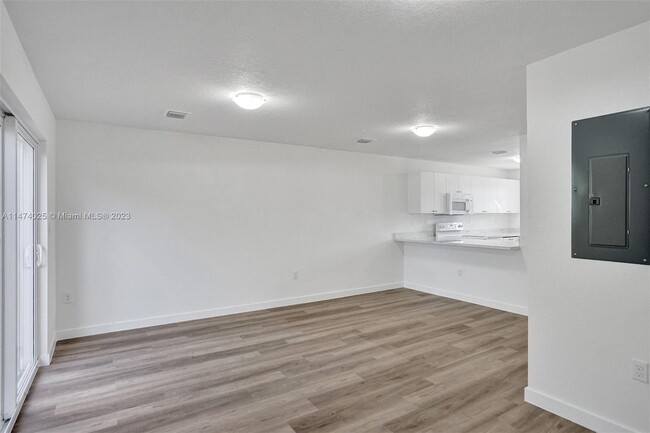 Building Photo - 58 SW 3rd Ct