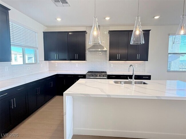 Building Photo - 11737 Stone Curlew Ave