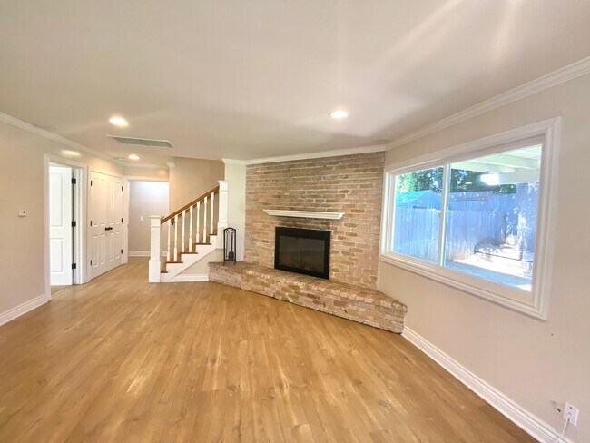 Building Photo - 242 - Kahiau Trust