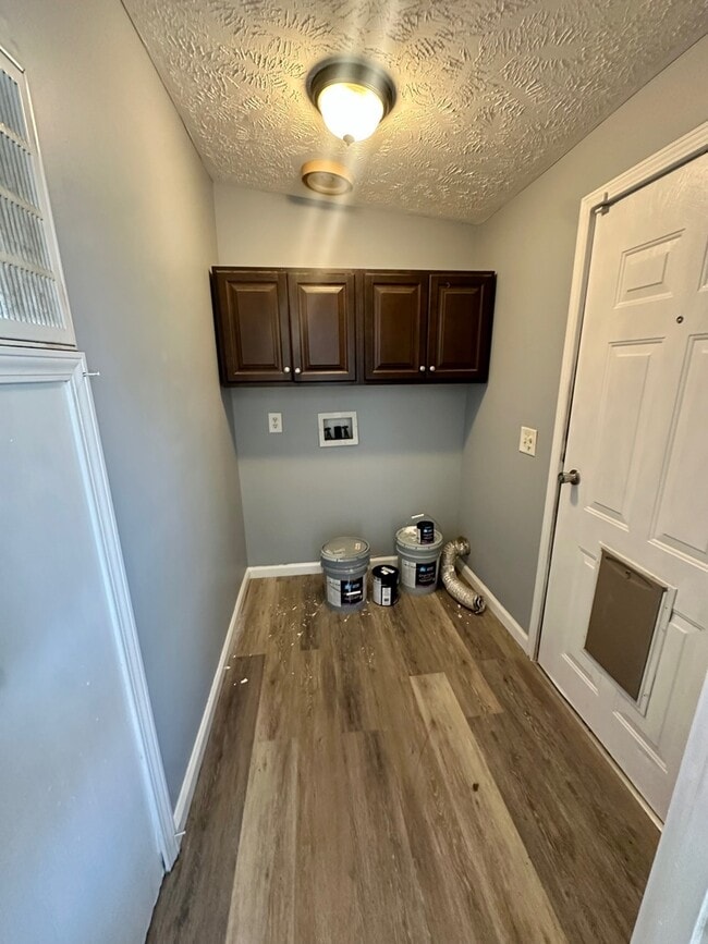 Building Photo - 4108 Bonfield Dr